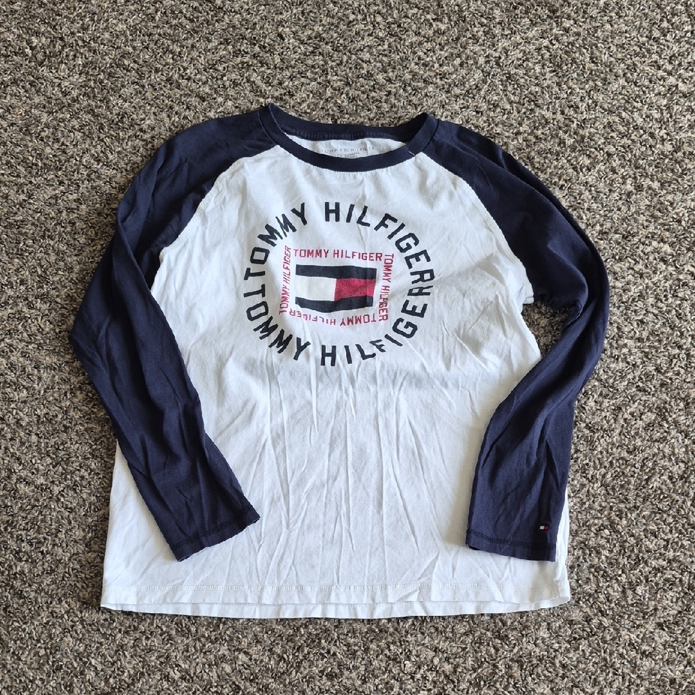 Tommy Hilfiger White & Navy Long-Sleeve Raglan Tee with Logo